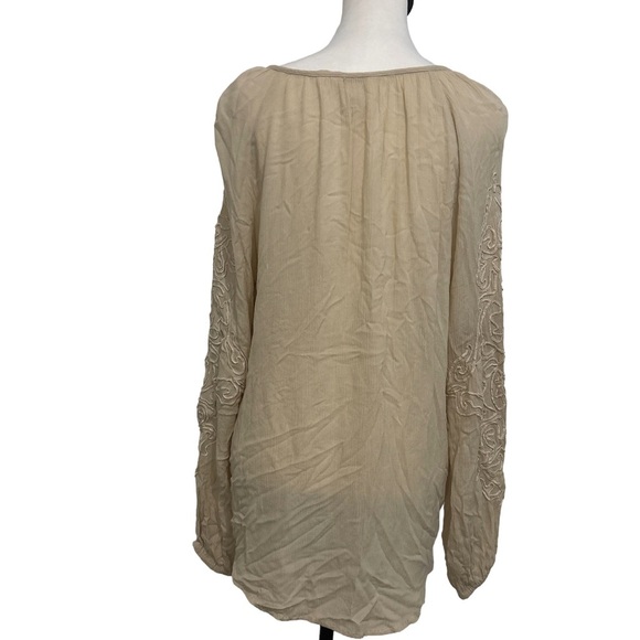 Sundance Cream Tunic Top. Large - Picture 2 of 7